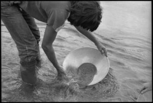 chercher de l'or orpaillage